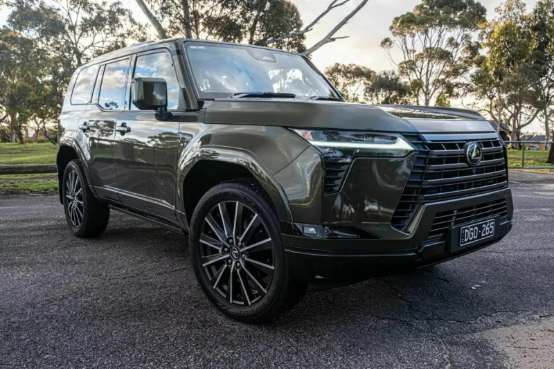 لكزس GX 550 موديل 2026.. كيف انضمت إلى سيارات الدفع الرباعي الفاخرة؟
