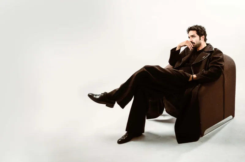 الفنان براء عالِم: العالمية وعدٌ قريب والتمثيل علّمني الكثير عن نفسي