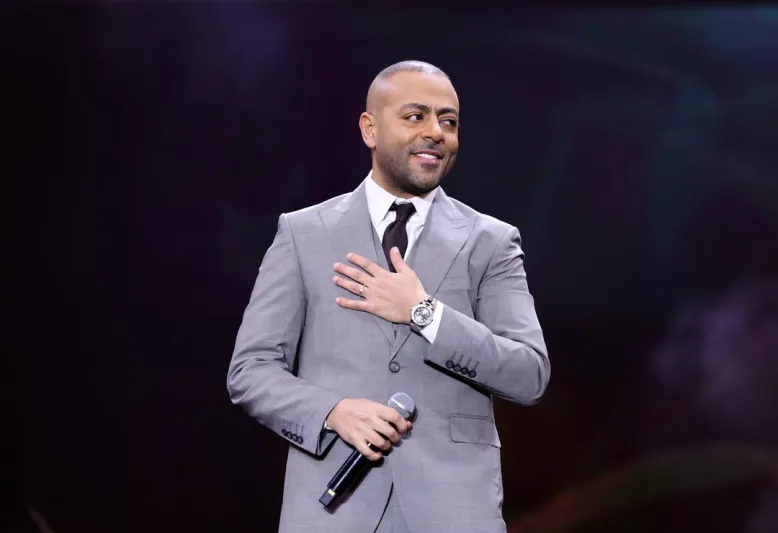 25 ديسمبر حفل تامر عاشور في موسم الرياض 2025.. وهذه أسعار التذاكر