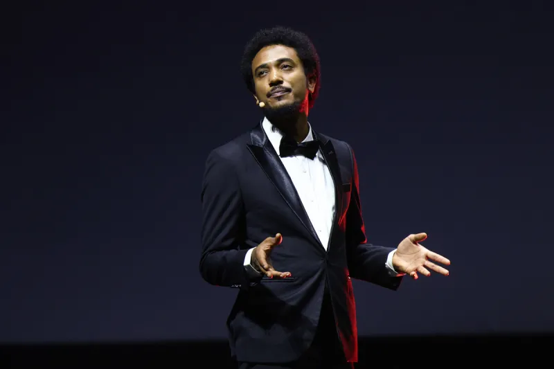 السينما تضيء جدة التاريخية.. 50 صورة توثق لحظات افتتاح مهرجان البحر الأحمر السينمائي