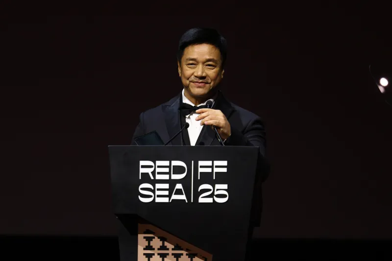 السينما تضيء جدة التاريخية.. 50 صورة توثق لحظات افتتاح مهرجان البحر الأحمر السينمائي