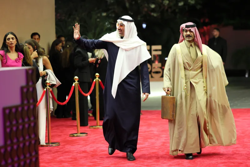 السينما تضيء جدة التاريخية.. 50 صورة توثق لحظات افتتاح مهرجان البحر الأحمر السينمائي