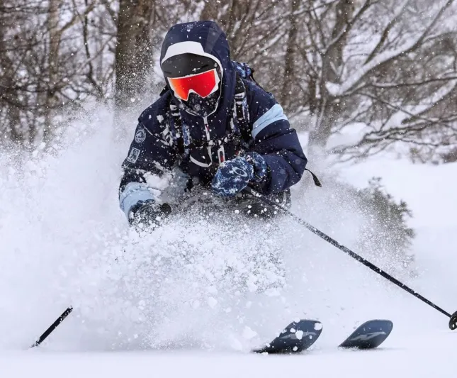 Kith تدخل عالم التزلج الاحترافي مع مجموعة Nippon Snow Expedition