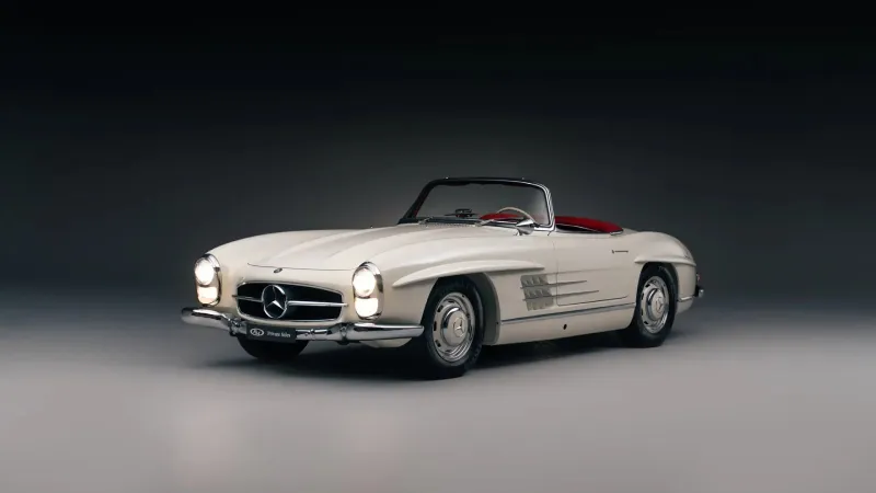 واحدة من أندر سيارات 300 SL رودستر تصل إلى المزاد في المملكة المتحدة