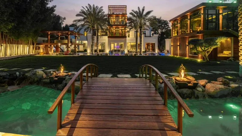 قصر فاخر استثنائي للبيع في دبي.. كم بلغ سعره؟