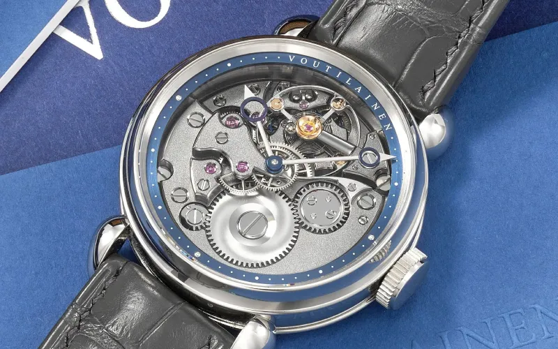 كم بلغت قيمة ساعة Voutilainen KV20i Inversé في مزاد بونهامز بلندن؟