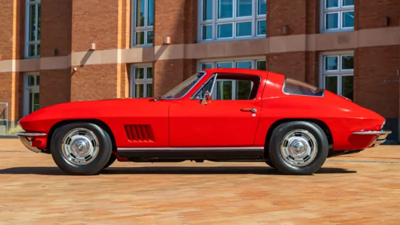 Corvette 1967 تبحث عن مالك جديد بعد 3 محاولات فاشلة (فيديو)