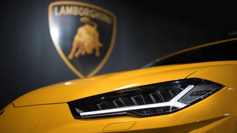 لامبورغيني توثق عام 2025 بالأدرينالين والابتكار في فيلم وثائقي جديد