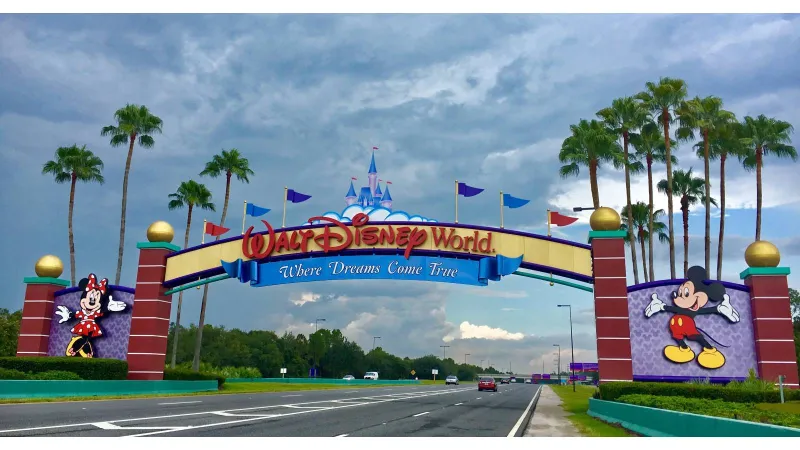 بسبب إعلانات موجّهة للأطفال.. تسوية قانونية كبرى ضد ديزني