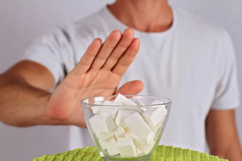 من القهوة إلى السيجارة: كيف تسيطر إشارات الدماغ على رغباتك؟