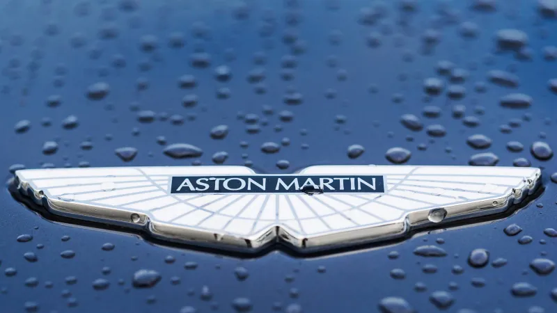 أستون مارتن تعلن عودتها القوية في 2026 بثنائي السباقات فانتاج GT3 وفالكايري