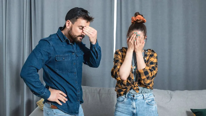 لماذا تعاني النساء من الصداع النصفي أكثر من الرجال؟