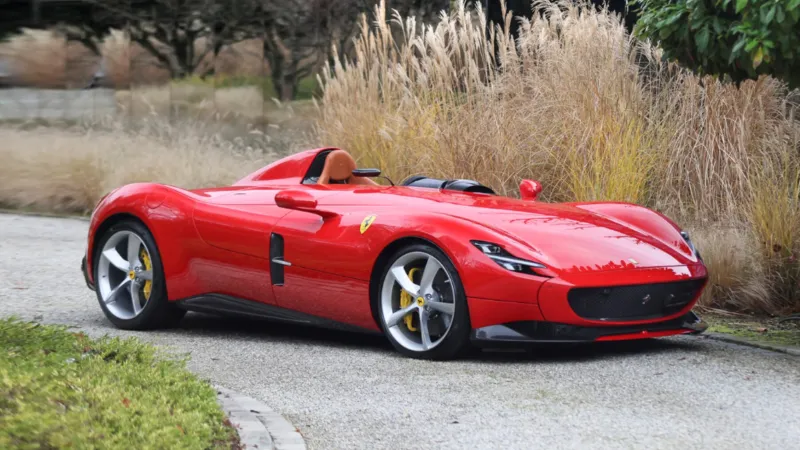  Ferrari Monza SP1 2021.. نسخة نادرة تبحث عن مالك جديد (فيديو)