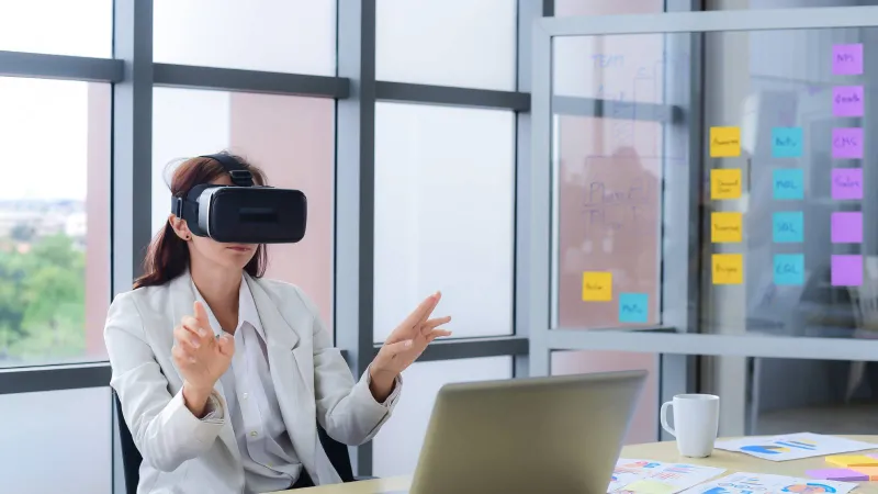 ابتكار نظارات ذكية تغيّر حياة المكفوفين