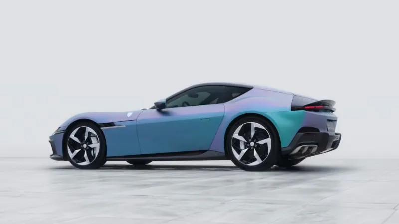 فيراري تكشف عن 12Cilindri الجديدة بمحرك V12 وقوة لا مثيل لها (فيديو)