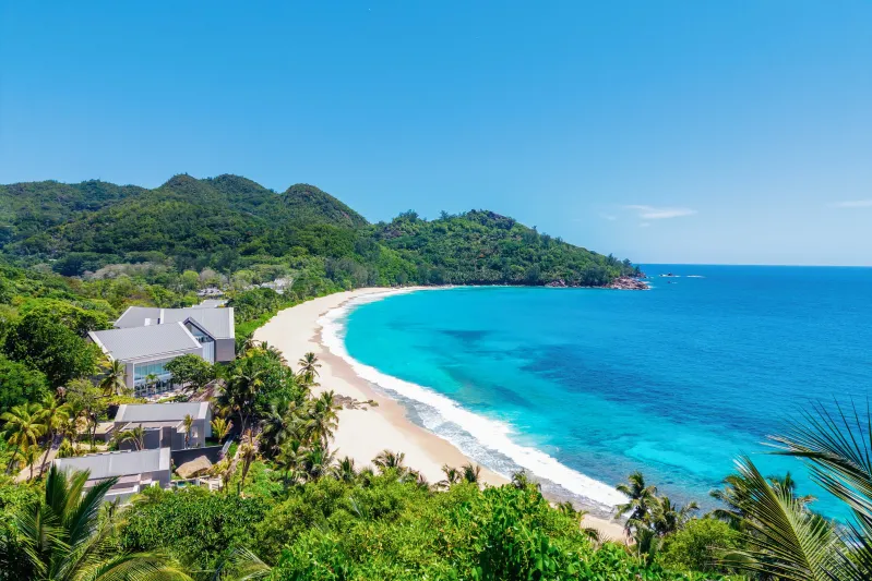 رحلة النخبة إلى شيفال بلان سيشيل.. من مقصورة خاصة إلى ملاذ استثنائي