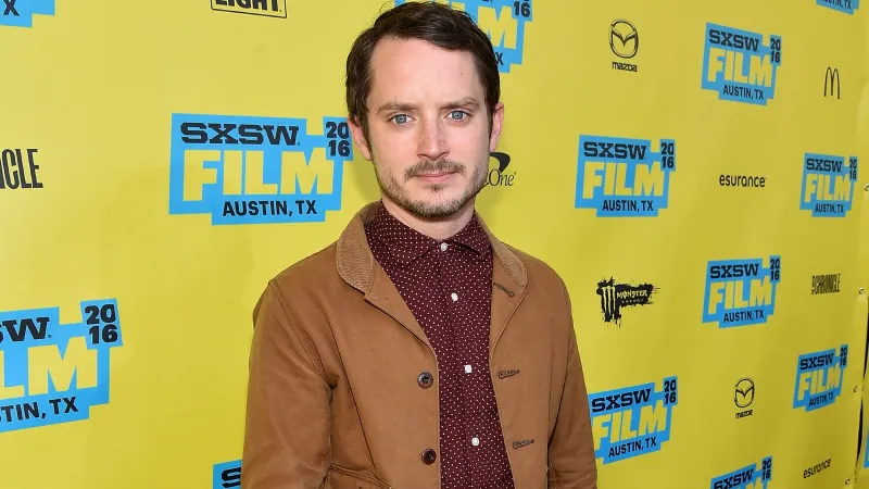 في عيد ميلاده الـ45.. كم تبلغ ثروة نجم "سيد الخواتم" إليجا وود؟