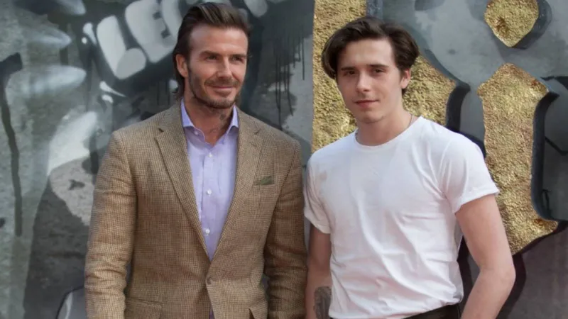 بروكلين بيكهام يصدم والديه بطلب قانوني: "لا تتصلوا بي إلا عبر المحامين"!