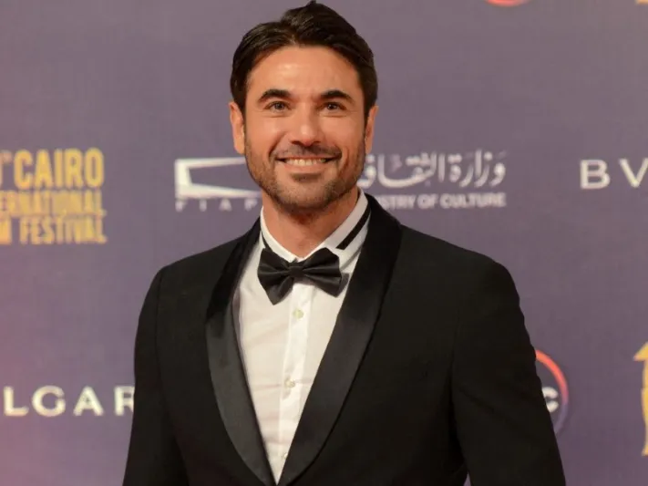 منشور زينة يثير الجدل.. هل تزوج أحمد عز سرًا؟