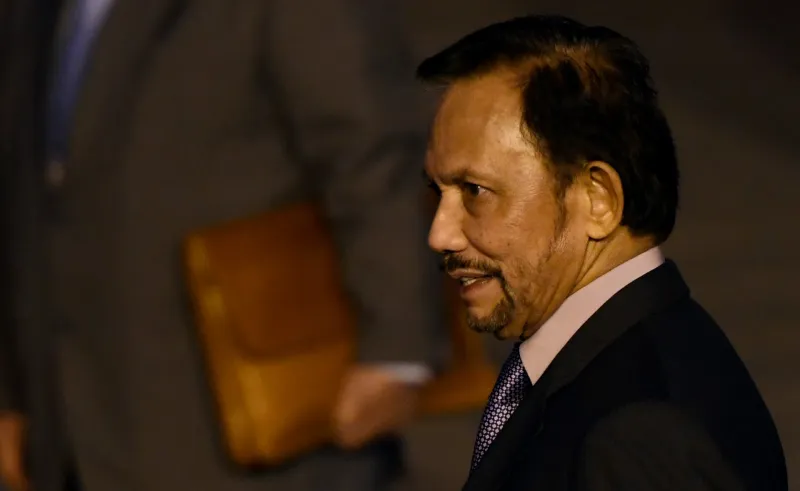 ساعة سلطان بروناي.. ما تفاصيل النسخة البلاتينية النادرة من Rexhep Rexhepi؟