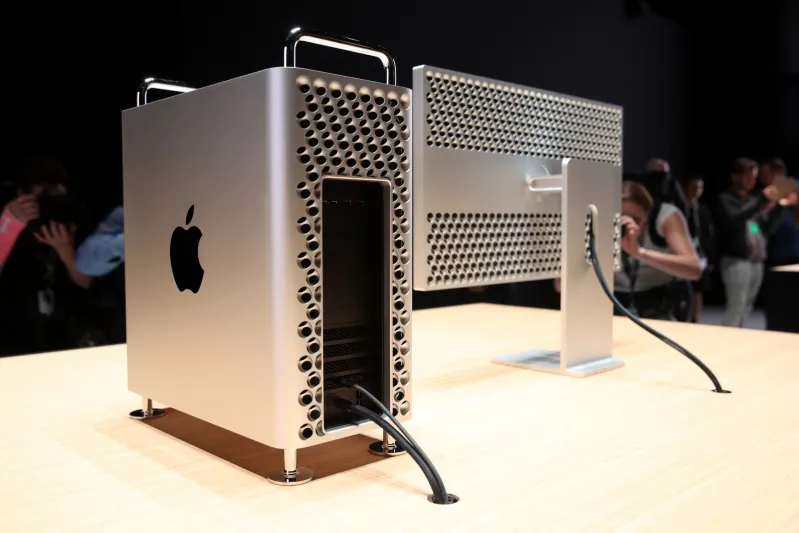 مستقبل Mac Pro غامض.. هل تتخلى عنه آبل؟ 