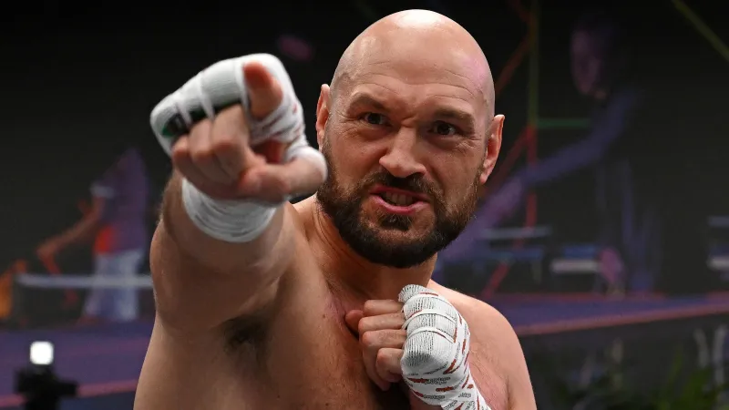 جوشوا أم ووردلي؟.. من سيكون خصم تايسون فيوري في نزال اللقب المرتقب؟ (فيديو)