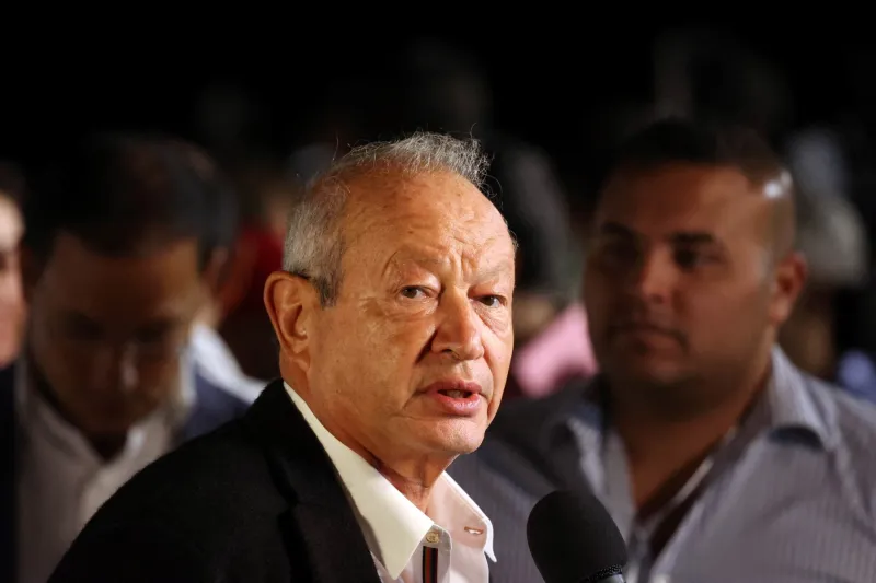 نجيب ساويرس يكشف عن روتينه اليومي بين العمل والقيلولة