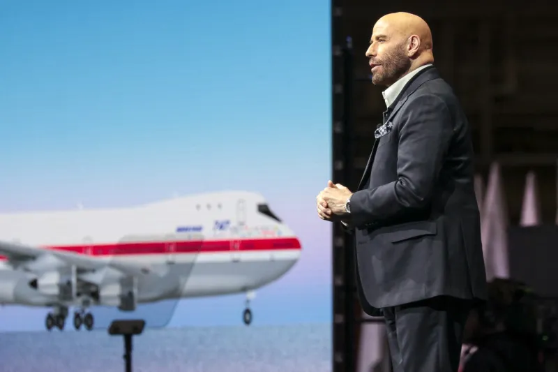 من هوليوود إلى مدرج الإقلاع.. جون ترافولتا يحوّل منزله في فلوريدا إلى مطار خاص