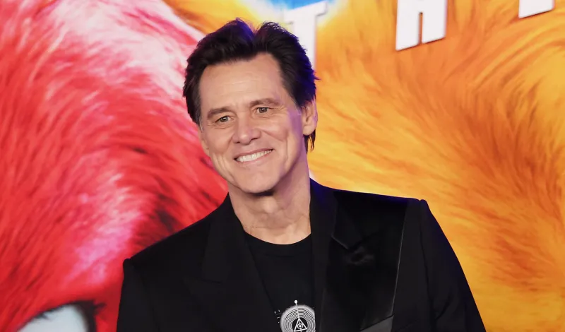 في عيد ميلاده الـ 64.. كم تبلغ ثروة جيم كاري؟