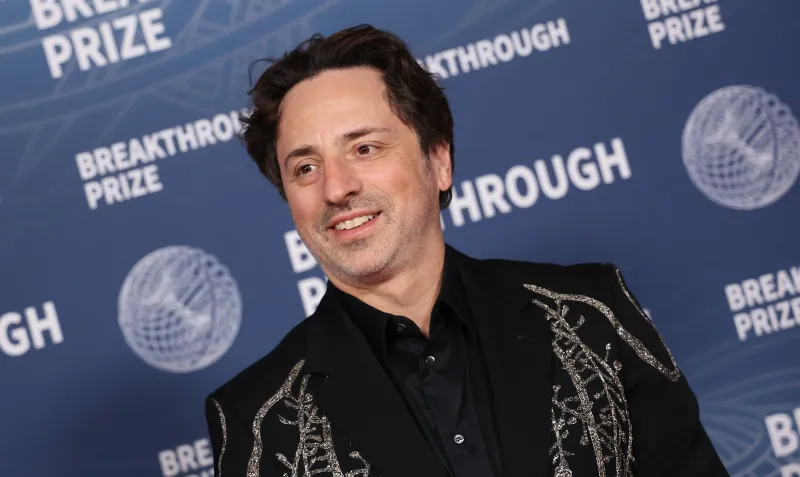 من دون مؤهلات جامعية.. سيرجي برين يكشف سر نجاح جوجل