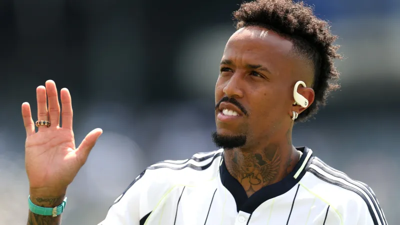 في عيد ميلاده الـ28.. كم تبلغ قيمة إيدير ميليتاو السوقية؟