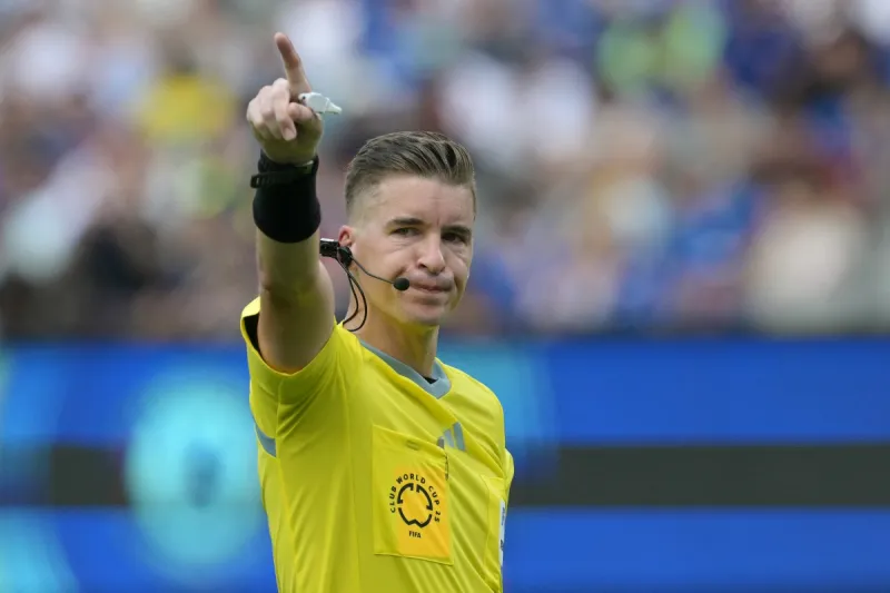 فرانسوا ليتكسير يقود ديربي الهلال والنصر في دوري روشن السعودي.. فمن هو؟