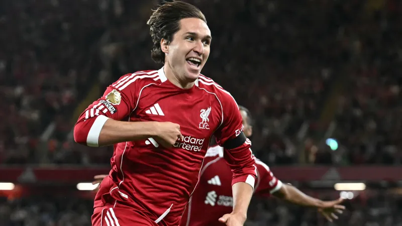 مستقبل كييزا في يد صلاح وسط خلافات داخل ليفربول