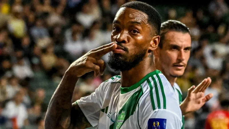 توني يقترب من رونالدو.. تفاصيل هاتريك الأهلي أمام الخليج (فيديو)