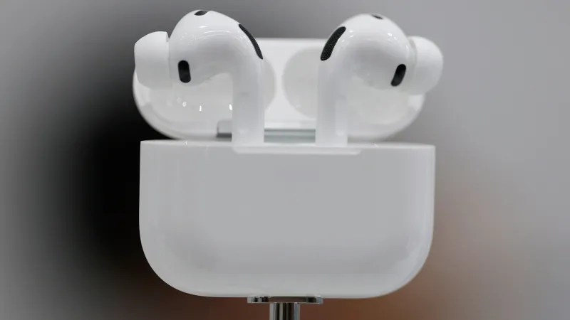 ماذا تخبئ النسخة الأقوى من AirPods Pro 3؟