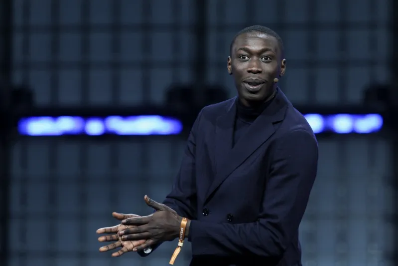 نجم التيك توك خابي لامي يُسجل رقمًا قياسيًا في صفقة تجارية تاريخية