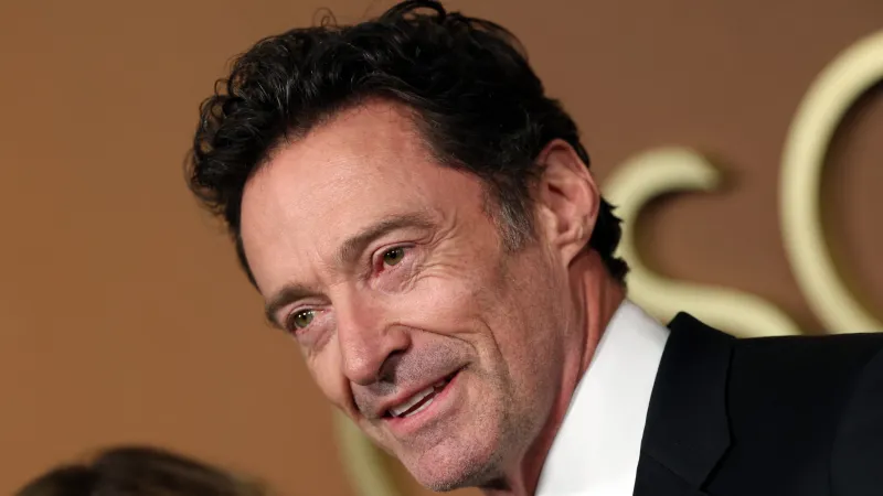 هيو جاكمان يعود بدور مظلم في فيلم The Death of Robin Hood (فيديو)