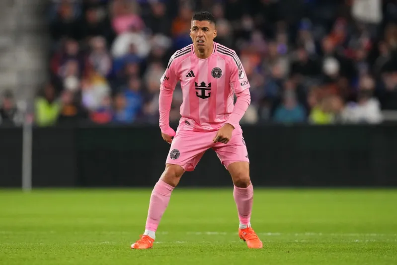 ثروة لويس سواريز في عيد ميلاده الـ39.. أرقام تعكس مسيرة تاريخية