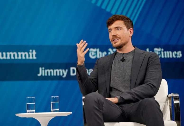 مفاجأة مستر بيست: ملياردير على الورق لكنه يحتاج للاستدانة!