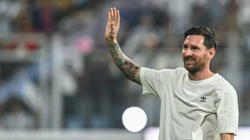 هل خضع ميسي لعلاج نفسي سري؟ كواليس تغييره في برشلونة (فيديو)