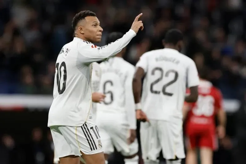 عودة غير متوقعة.. كيليان مبابي يصل إلى جدة قبل كلاسيكو السوبر (فيديو)