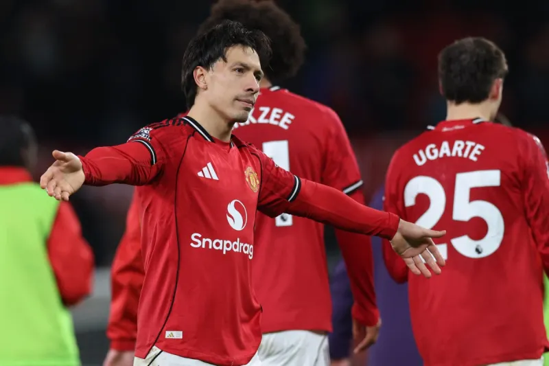 في عيد ميلاده الـ 28.. كم تبلغ القيمة السوقية لـ ليساندرو مارتينيز؟ (فيديو)