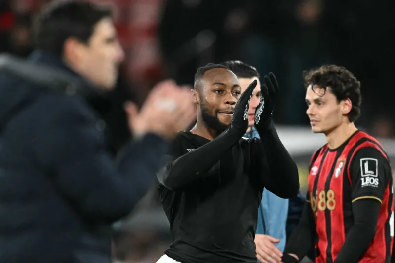 سيمينيو ينضم لمانشستر سيتي في صفقة قياسية.. كم بلغت قيمتها؟