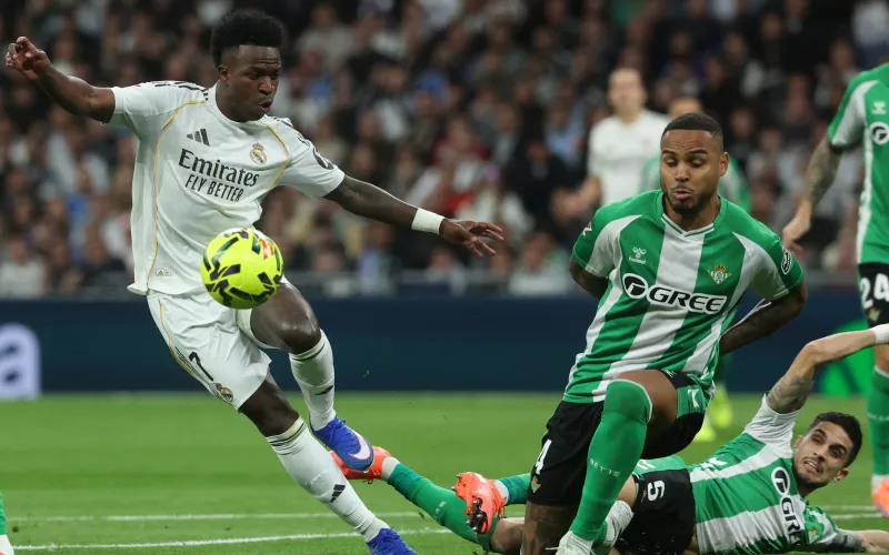 فينيسيوس أمام رحيل محتمل.. هل ينضم لتشيلسي؟