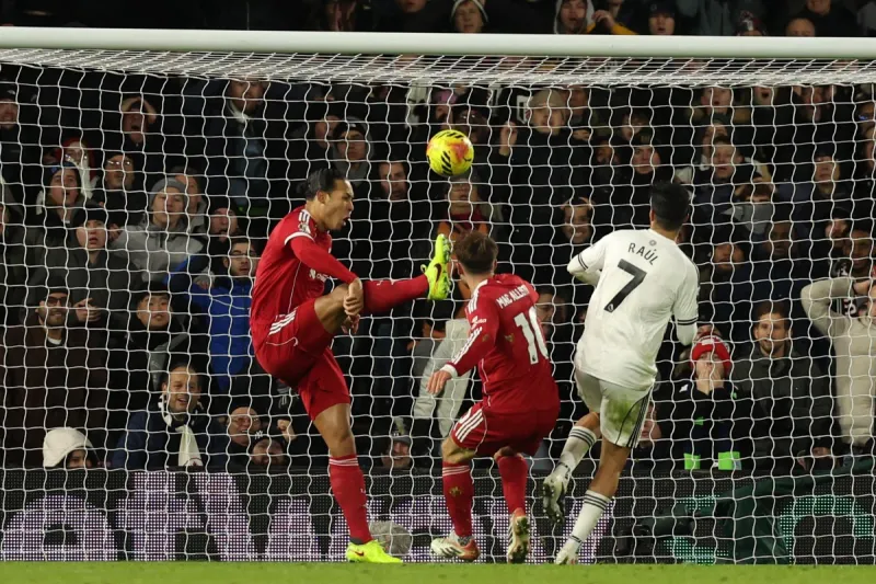 نجوم التاريخ يصنعون الفارق.. إحصاءات أهداف مباريات آرسنال ضد ليفربول