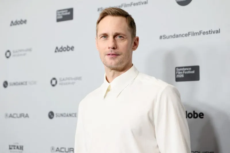 ألكسندر سكارسغارد يكشف تحديات دوره في Wicker (فيديو)