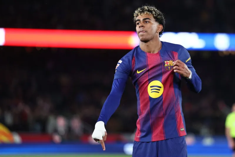 ليست فيراري أو لامبورغيني.. لامين يامال يكشف عن سيارته الأولى (فيديو)