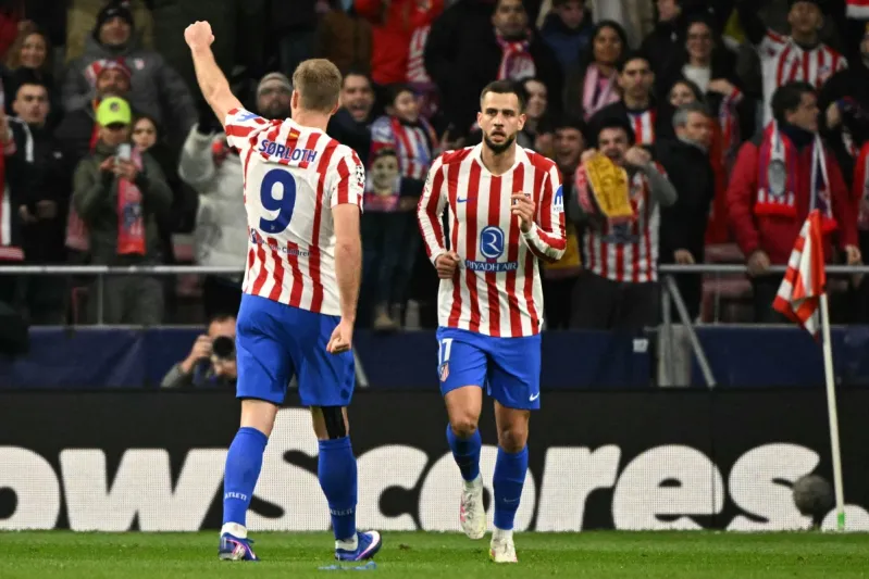 جدول مباريات اليوم السبت.. ليفربول يواجه نيوكاسل وبرشلونة في مهمة تثبيت الصدارة