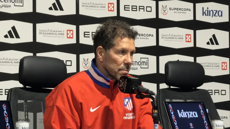 سيميوني : مواجهة الريال في جدة مختلفة والاستقبال السعودي رائع