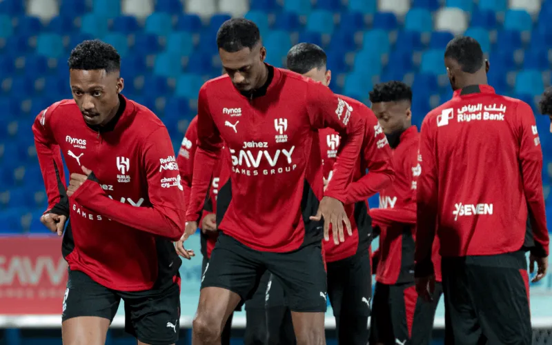 غيابات مؤثرة تضرب الهلال في مواجهته ضد الحزم.. هل يؤكد صدارته لدوري روشن؟ (فيديو)